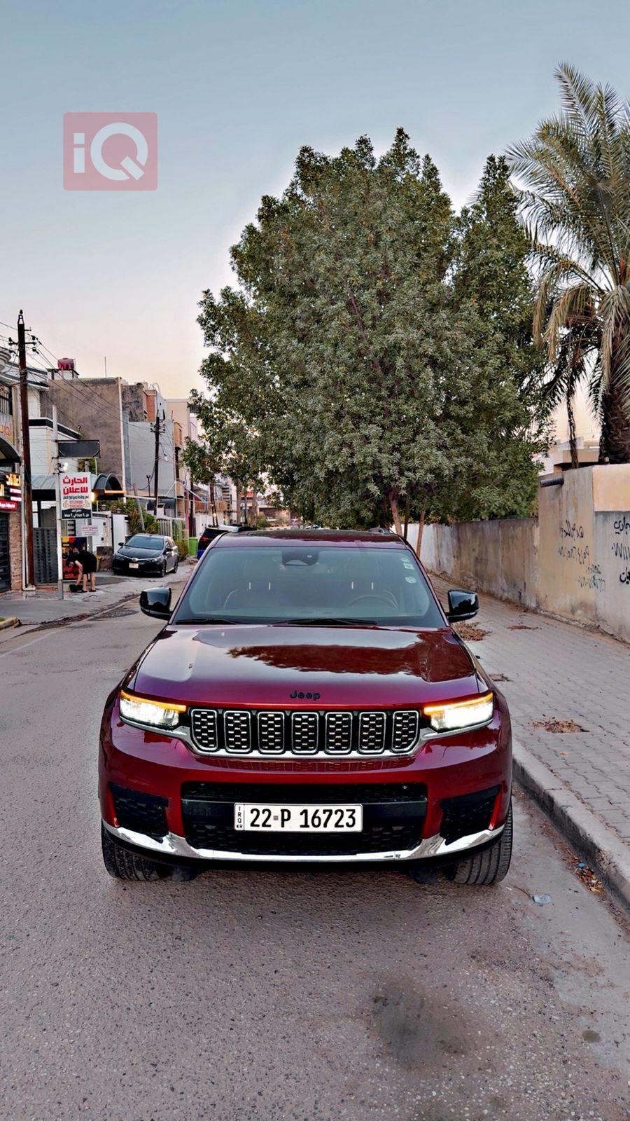 جیپ گراند شیرۆکی